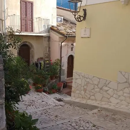 Majella National Park La Casa Di Nonna Maria شقة كارامانيكو تيرمي
